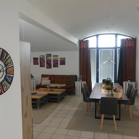 Apartment Apartment-koeln-bonn, Ihr Zuhause Auf Zeit. Wesseling